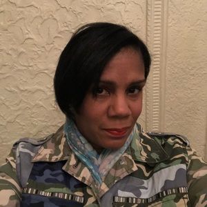 Meet your Posher, Jasmine